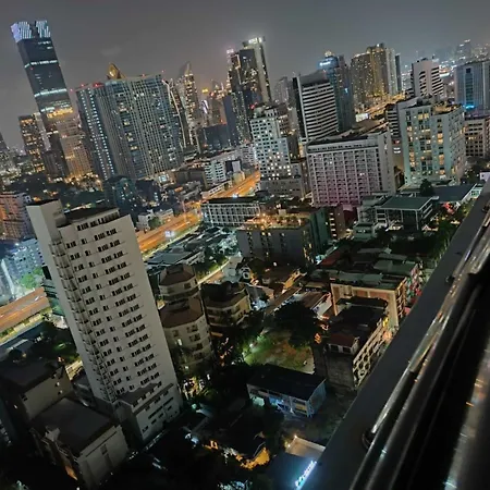 Fully Furnished Omni Tower Apartments Nana - Sukhumvit Soi 4