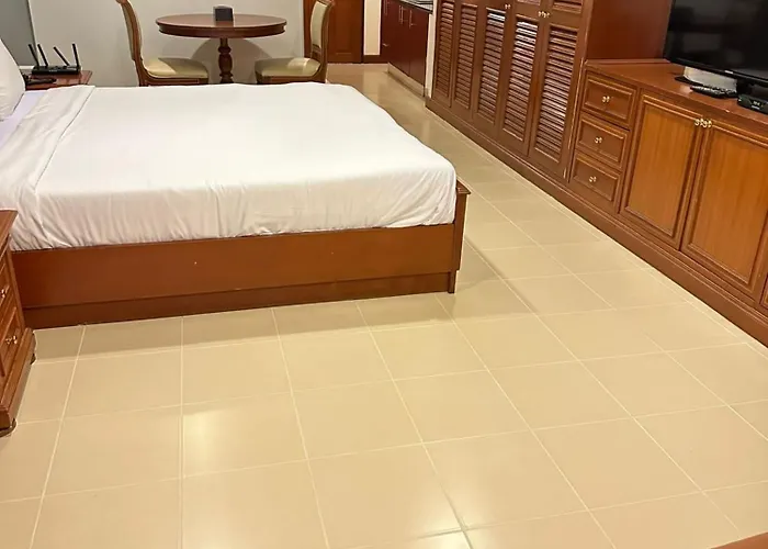 Apartment Fully Furnished Omni Tower Nana - Sukhumvit Soi 4 Bangkok