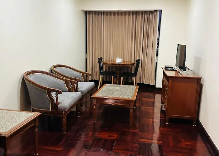 Apartment Fully Furnished Omni Tower Nana - Sukhumvit Soi 4 Bangkok