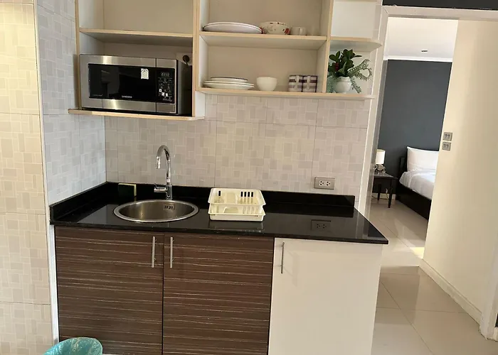 Apartment Fully Furnished Omni Tower Nana - Sukhumvit Soi 4 *