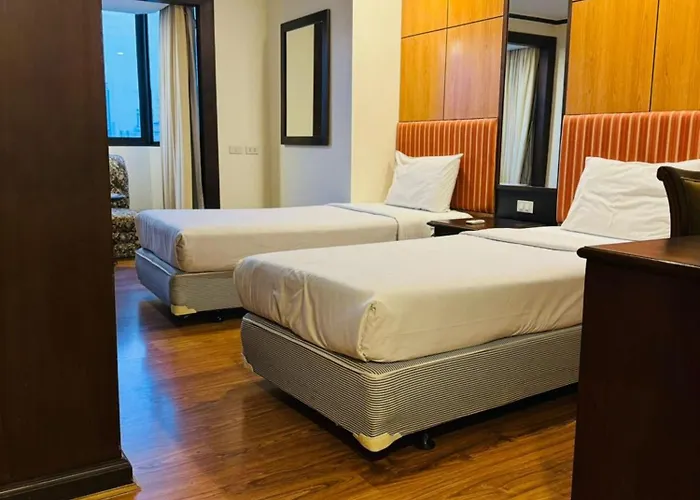 Fully Furnished Omni Tower Nana - Sukhumvit Soi 4
