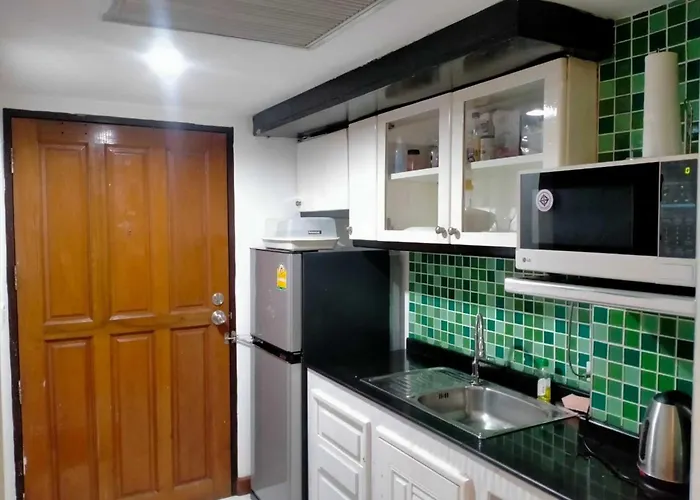 Fully Furnished Omni Tower Nana - Sukhumvit Soi 4 * Bangkok