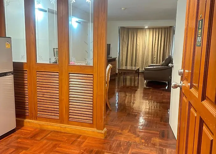 Fully Furnished Omni Tower Nana - Sukhumvit Soi 4 * Bangkok